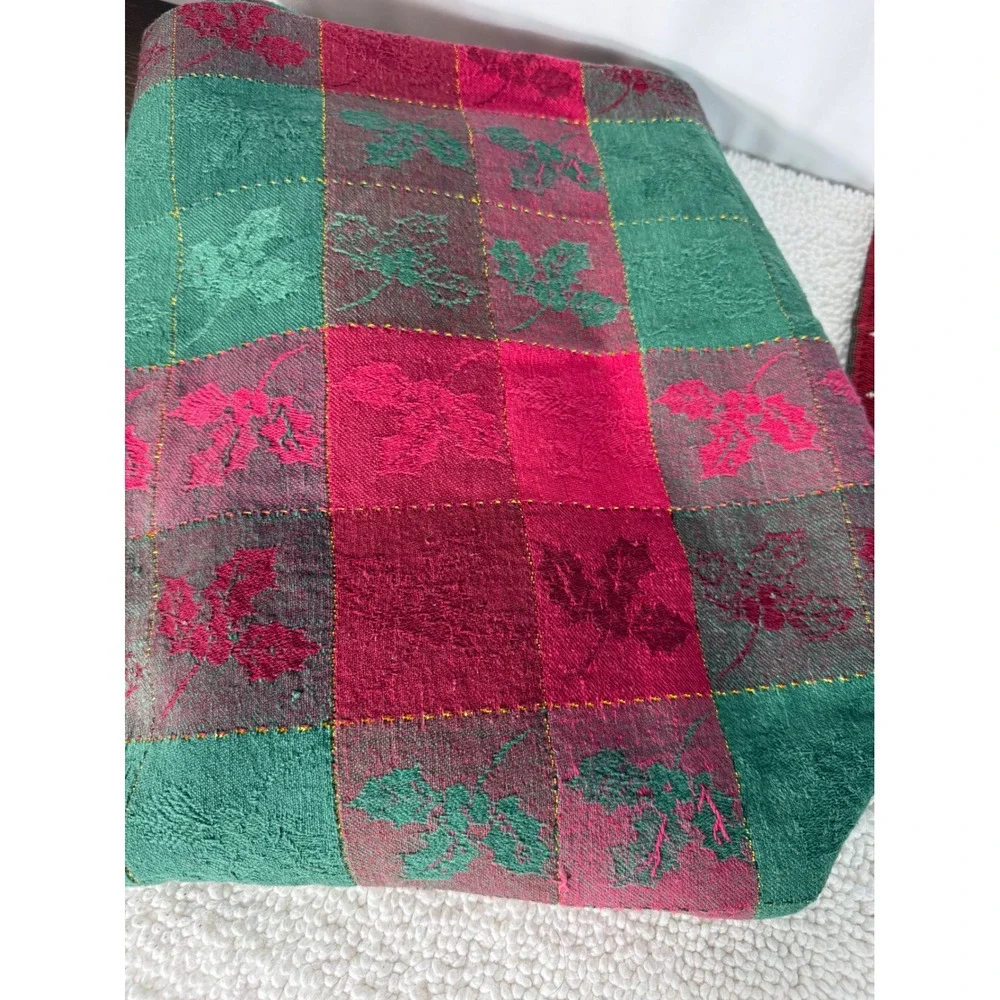 VTG Christmas‎ Linen Set, Table Cloth, Hand Towels, Placemats, Napkins 12 Piece